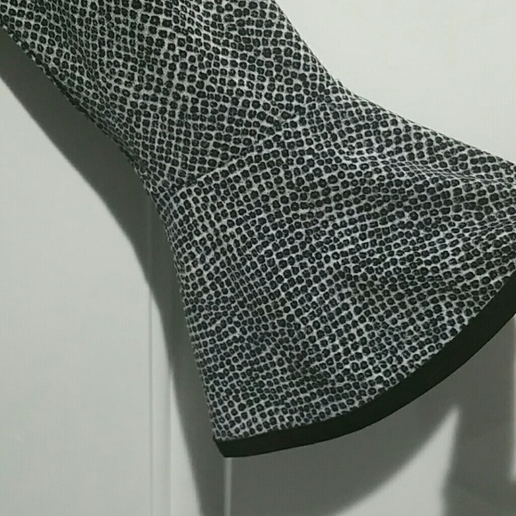 CLEARANCE /Make an offer! Michael Kors Top Sz P/S - Picture 3 of 5